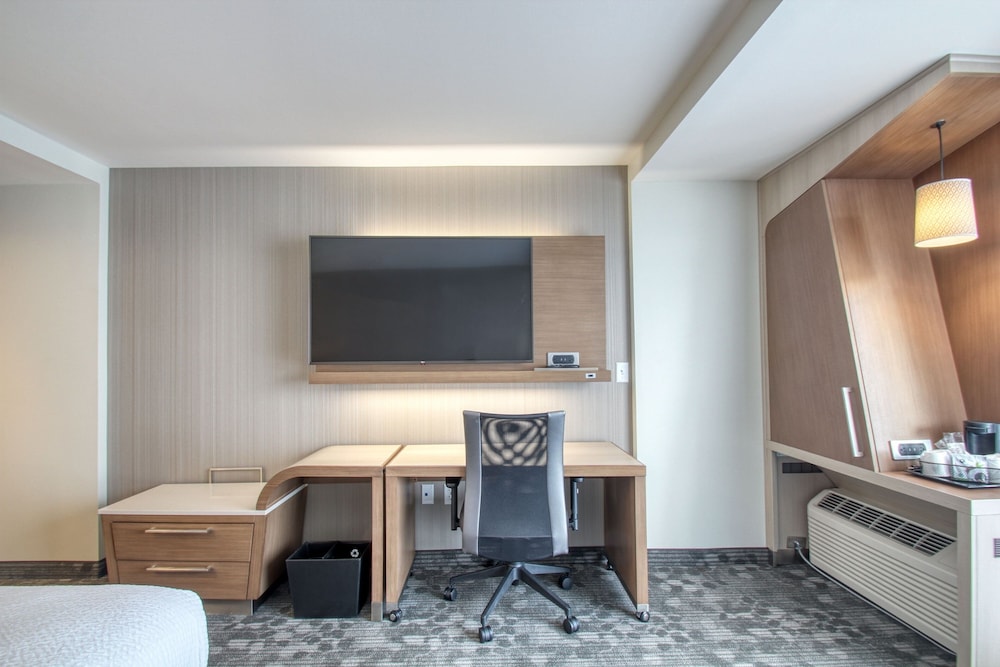 Courtyard by Marriott Fargo - photo 21