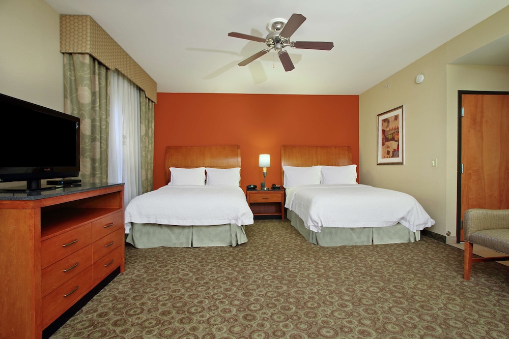 Hampton Inn & Suites Buffalo - photo 32