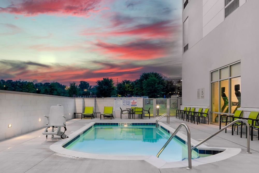 SpringHill Suites by Marriott Charlotte Airport Lake Pointe - photo 10
