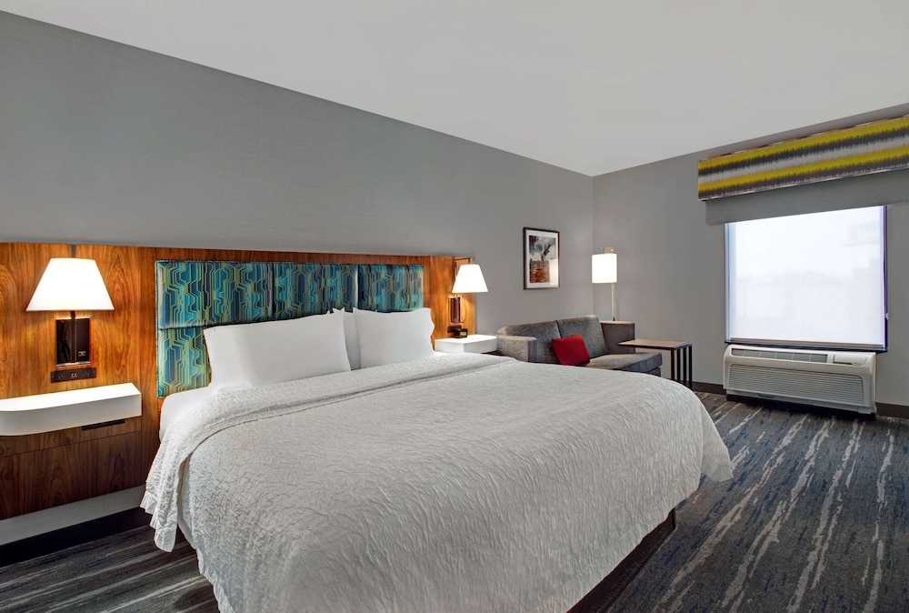 Hampton Inn & Suites Syracuse Dewitt - photo 13