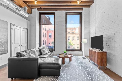 Brick & Bed Riverfront Lofts P 3M — 4-Star Luxury Hotel in Saint Louis, United States