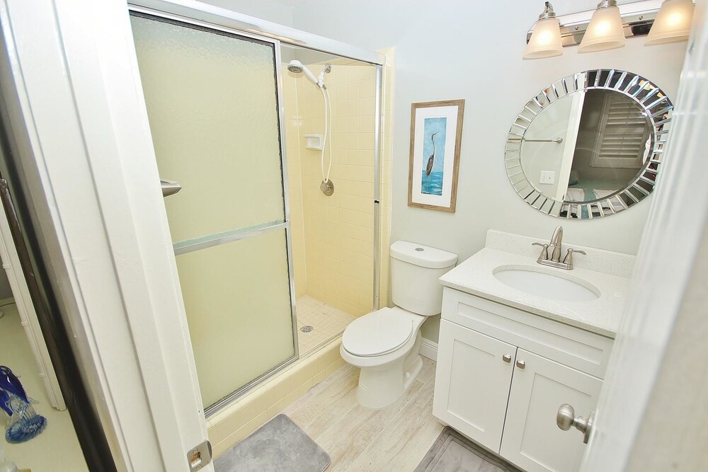 Colony Beach Club 241 Apartment 2 — 4-Star Luxury Hotel in New Smyrna Beach, United States