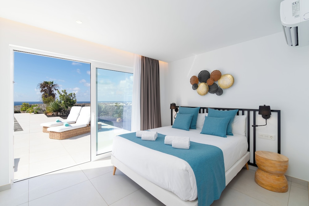 Hoopoe Villas Lanzarote — 4-Star Luxury Hotel in Playa Blanca, Spain