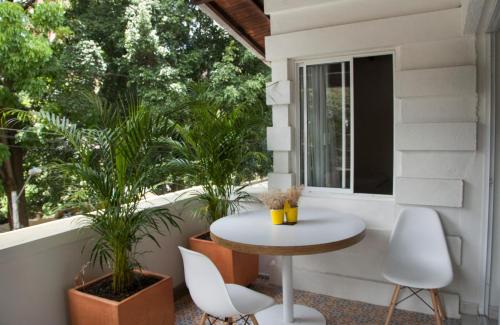 Apartamento remodelado en el mejor lugar del centro de Medellín. Home Aris 402 — 4-Star Luxury Hotel in Medellin, Colombia