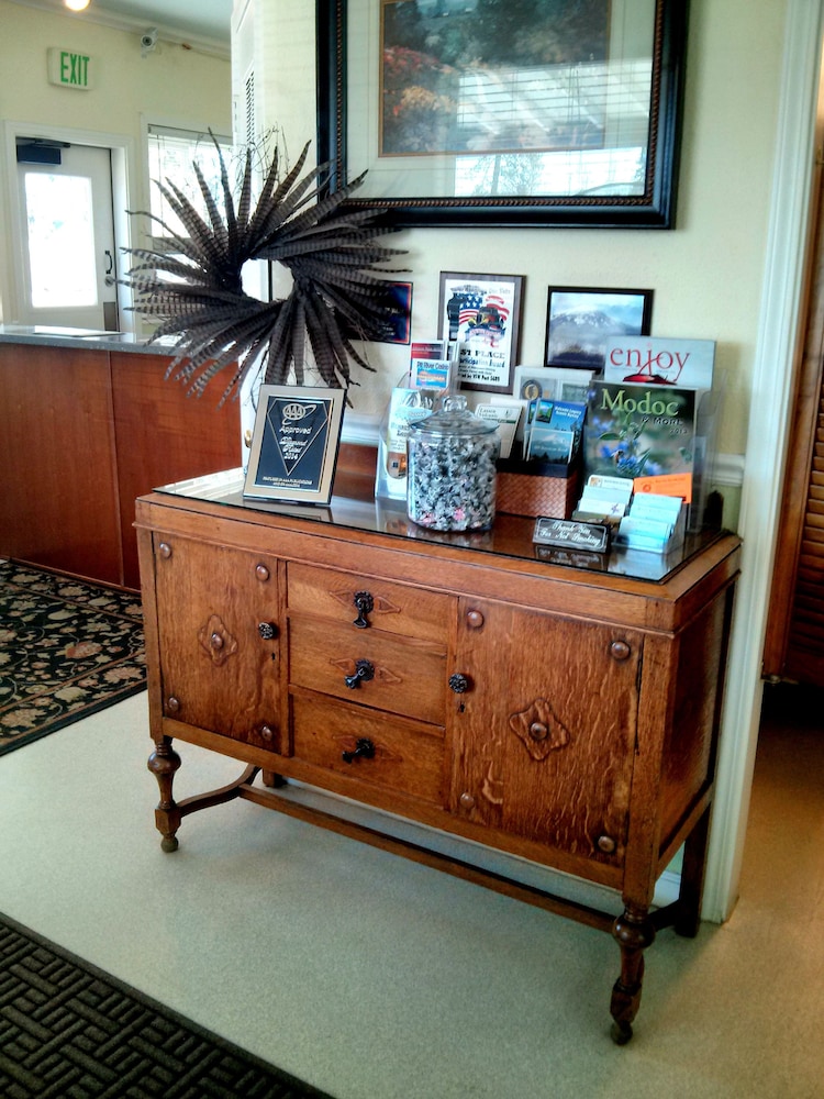 Green Gables Motel & Suites - photo 4