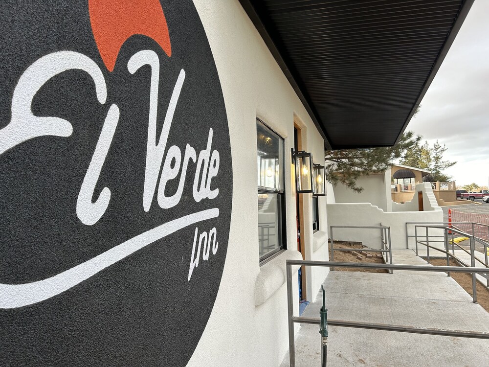 El Verde Inn - photo 36