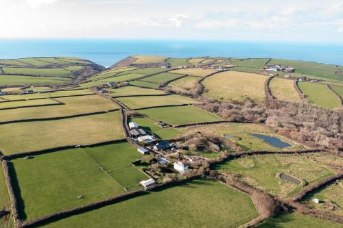 Millook View Farmhouse — 4-Star Luxury Hotel in Bude, United Kingdom