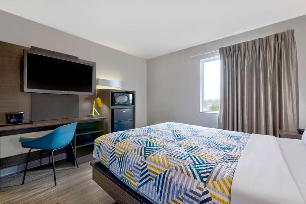 Motel 6 Marble Falls TX - photo 11