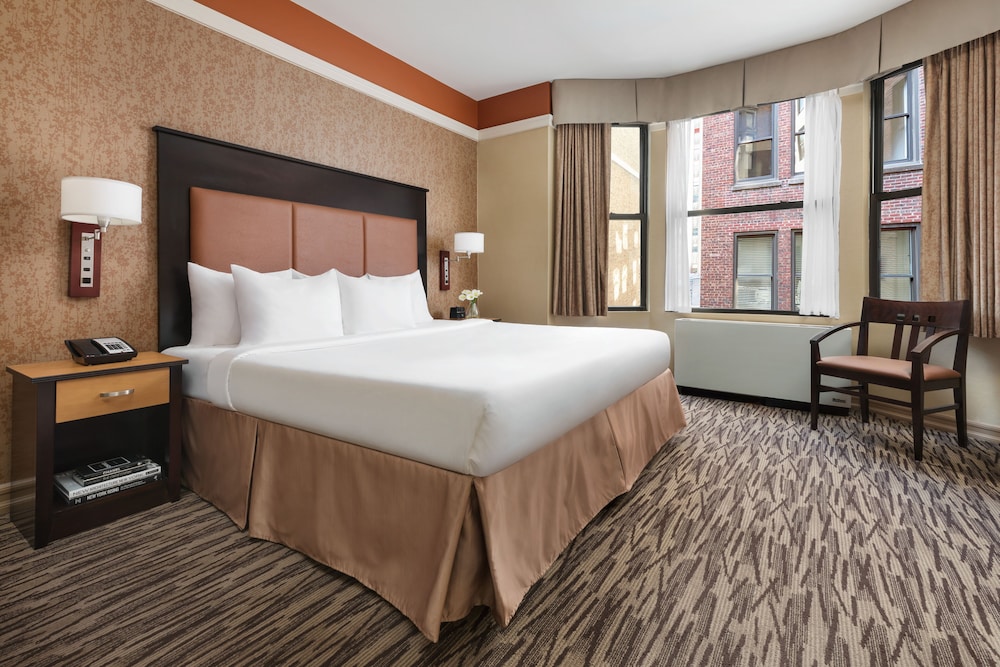 The Hotel @ Fifth Avenue - photo 17