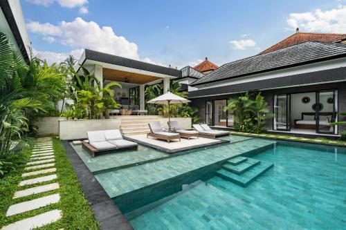 Luxury Escape 6 BR Tropical Private Villa CYN — 4-Star Luxury Hotel in Ubud, Indonesia