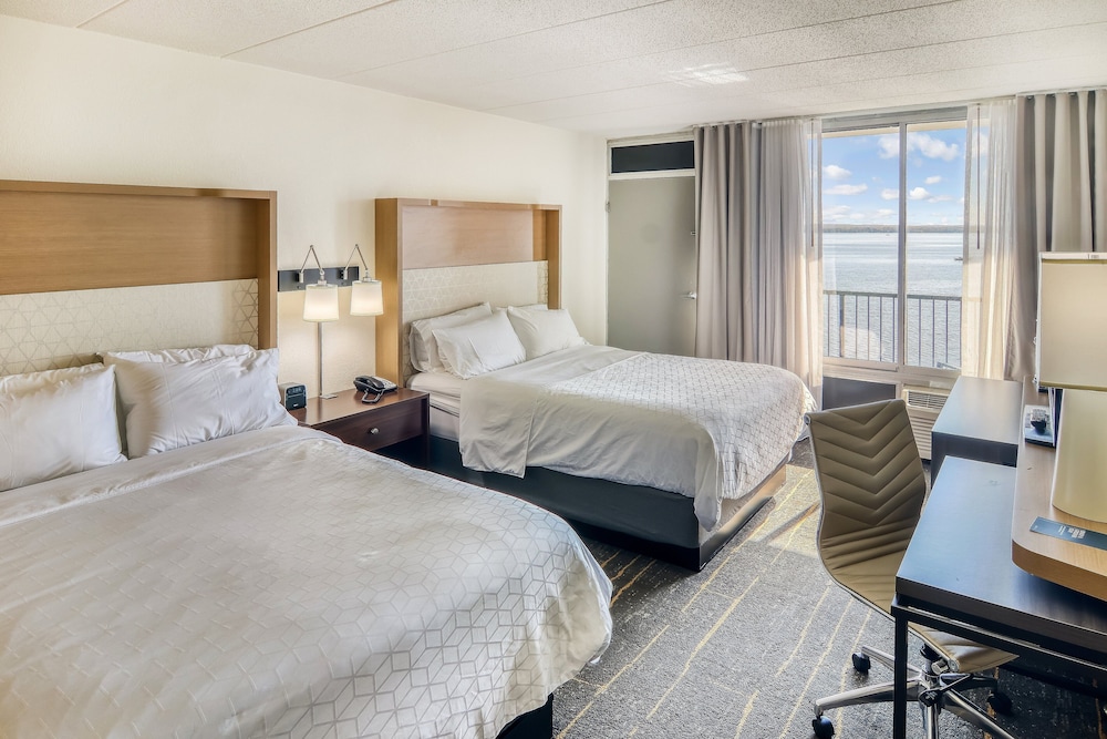 Holiday Inn Detroit Lakes by IHG - photo 10