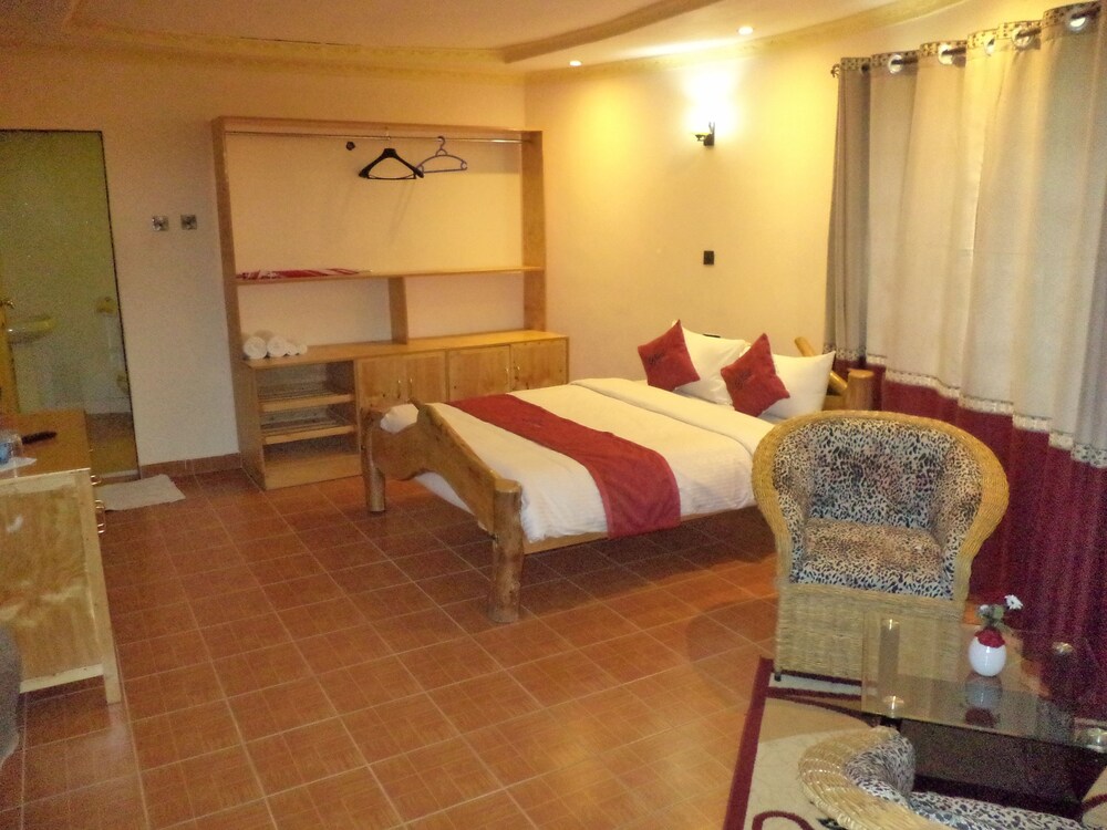 Brooks Lodge — Nakuru — photo 5