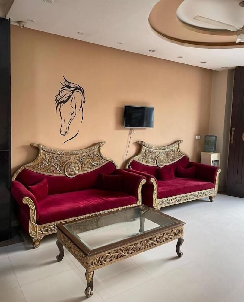Royal Hayat Hotel