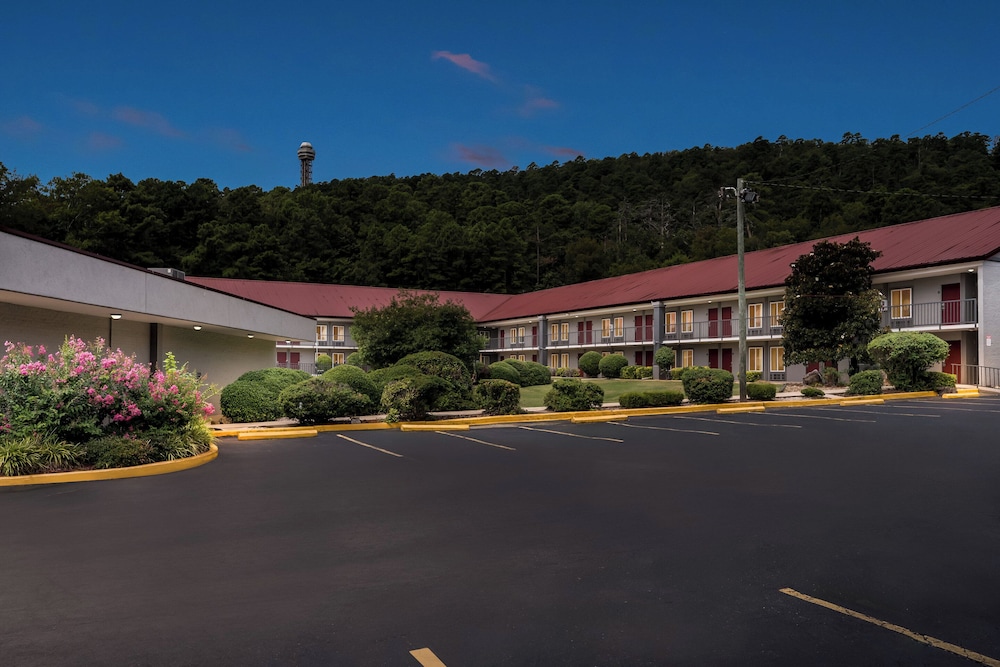 Red Roof Inn Hot Springs - photo 38