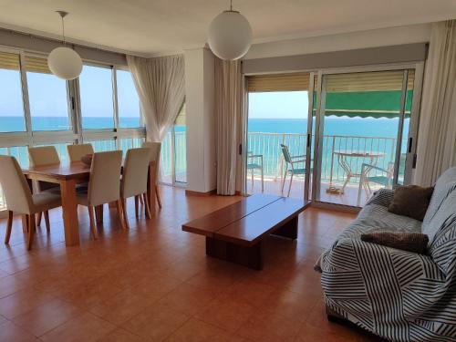 Aloha Frente Al Mar in Cullera, Spain