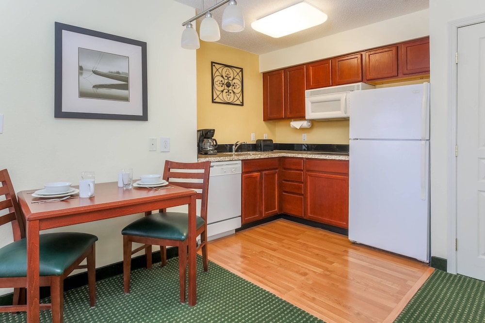 Residence Inn by Marriott Oklahoma City South - photo 13