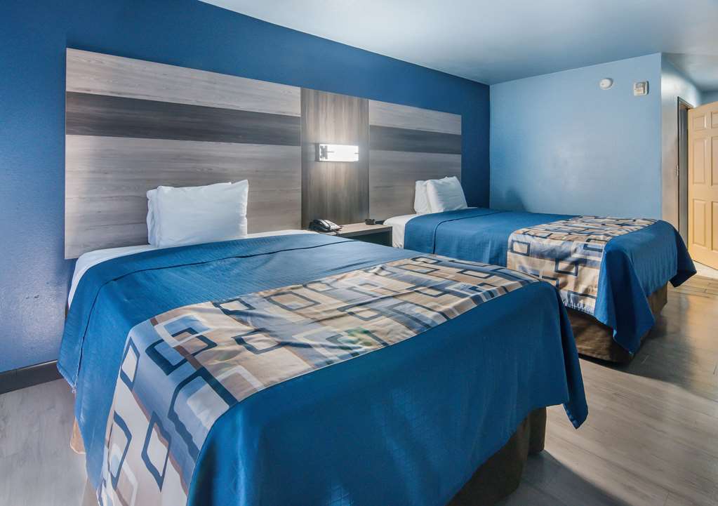 Rodeway Inn Carrollton I 35E - photo 21