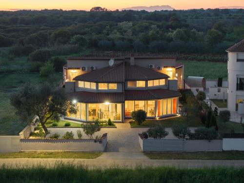Villa Brcina — 4-Star Luxury Hotel in Pula, Croatia