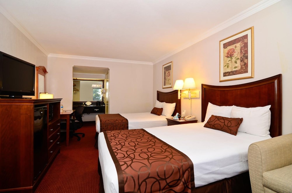 Chula Vista Inn - photo 25