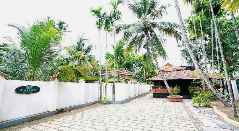 Oyo 78021 Atharvam Resort