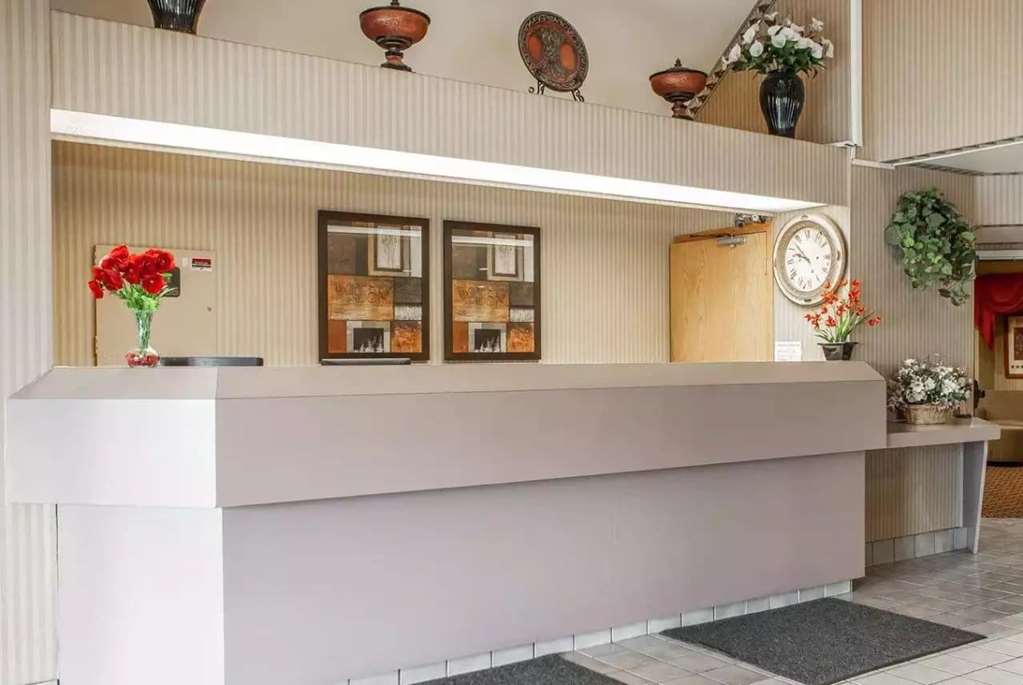 Baymont Inn & Suites by Wyndham Mukwonago - photo 5