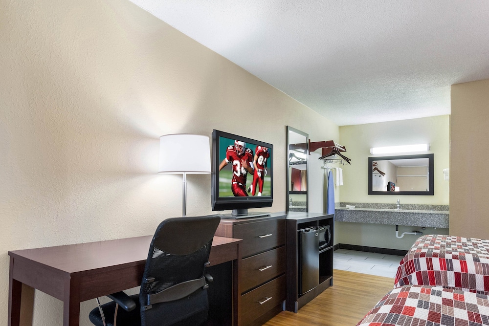 Red Roof Inn Cincinnati Airport Florence Erlanger - photo 8