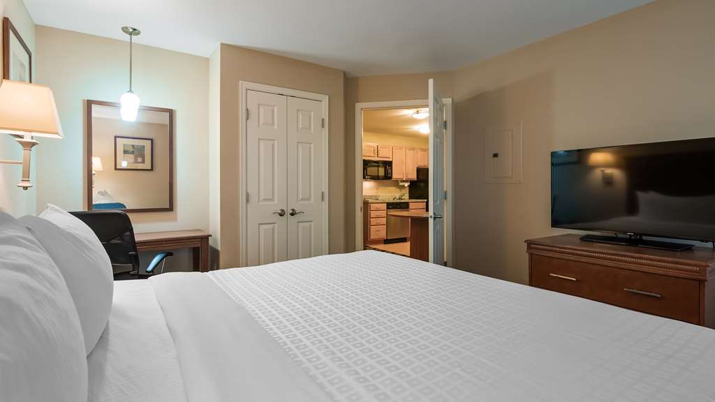 Best Western Plus Wausau Rothschild Hotel - photo 21