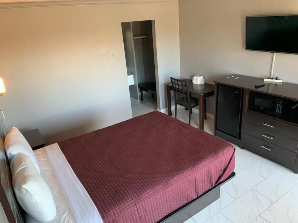 Executive Inn Beeville US 181 — Beeville — photo 5