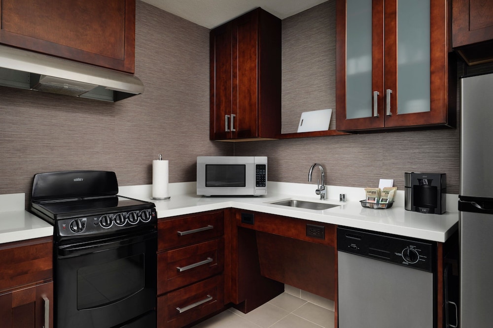 Residence Inn by Marriott Green Bay Downtown - photo 20