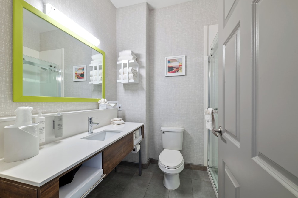 Hampton Inn & Suites by Hilton Mesquite - photo 26