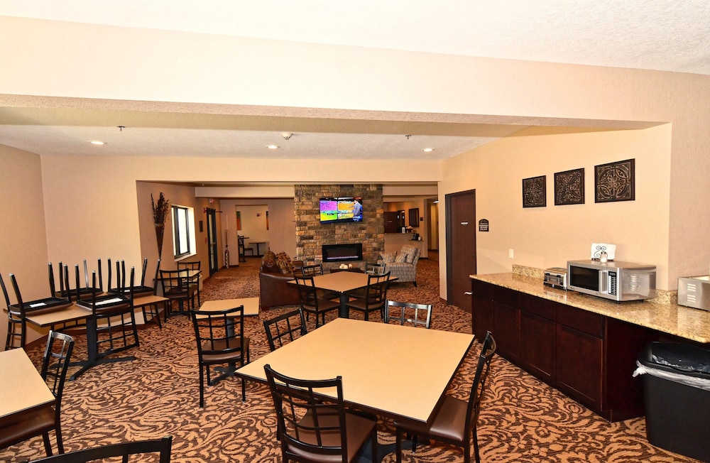 Cobblestone Inn & Suites Clarion - photo 78