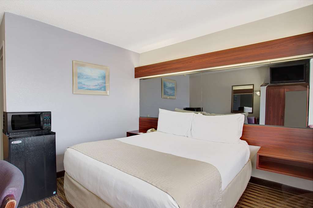 Microtel Inn by Wyndham Murfreesboro - photo 8