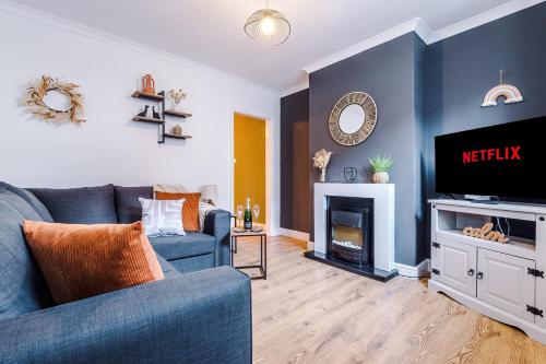 Stylish 2 Bed City Centre Home in Chester by 53 Degrees Property Ideal for Couples & Groups Sleeps 6 — 4-Star Luxury Hotel in Chester, United Kingdom