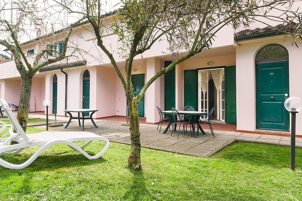 Hotel Massa Vecchia in Massa Marittima, Italy