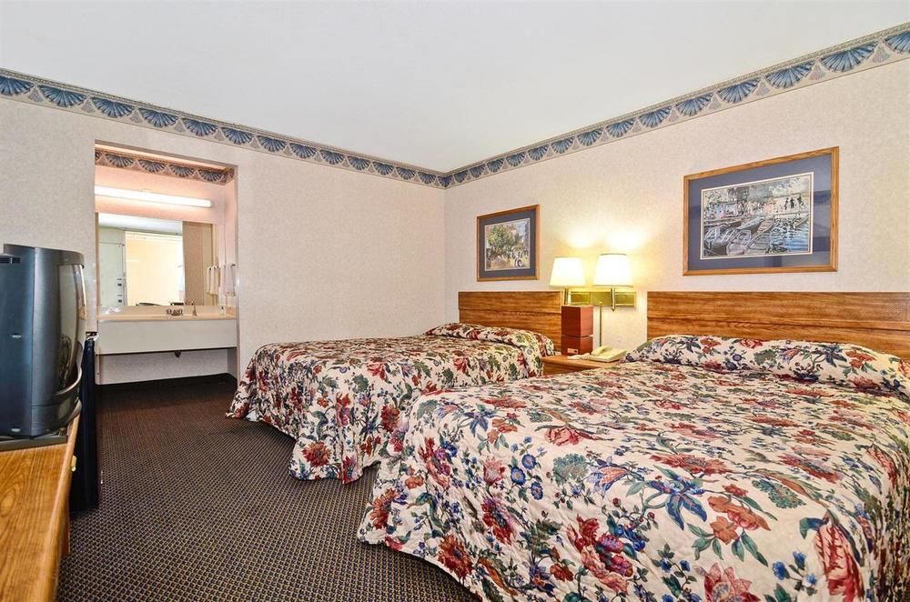 Americas Best Value Inn Sanford - photo 14