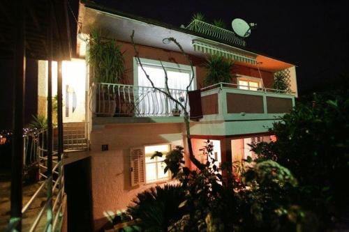 Rooms with a parking space Trogir 17442 in Trogir, Croatia