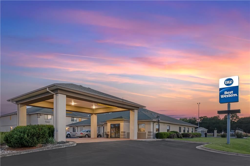 Best Western Timberridge Inn in Grove, United States