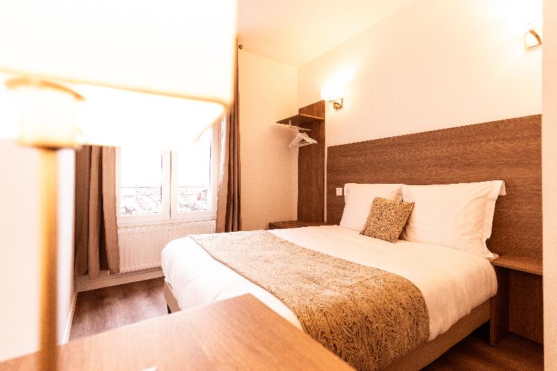 Le Theatre - carbon neutral hotel in Suresnes