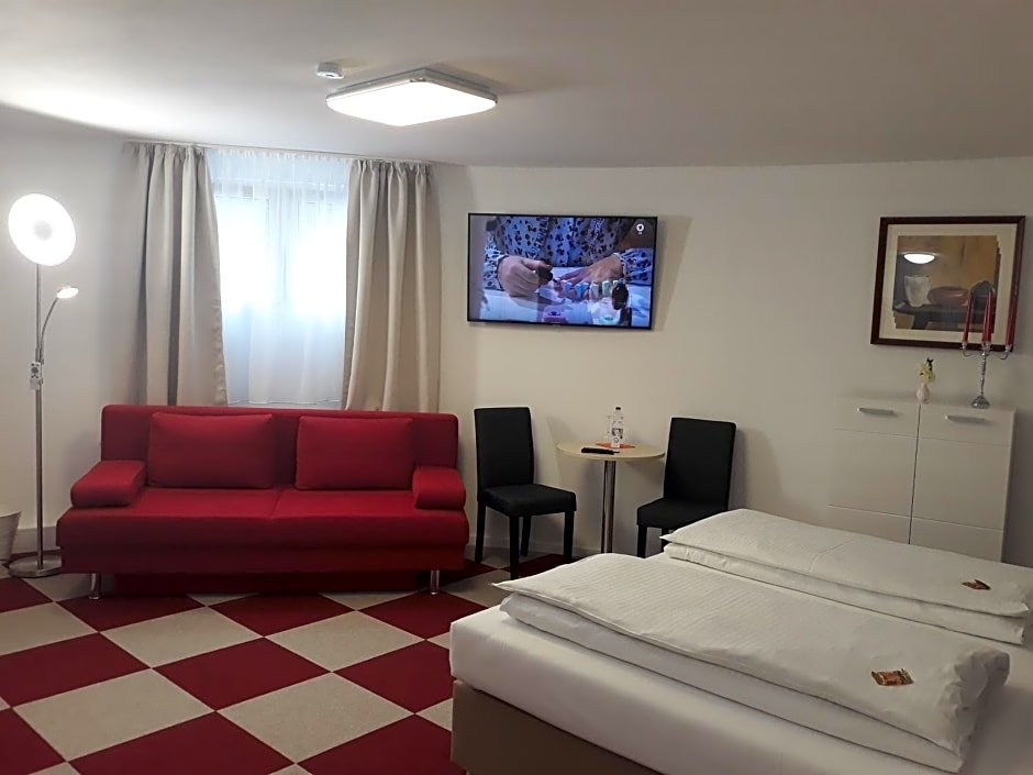 Hotel Luca — Unknown City — photo 3