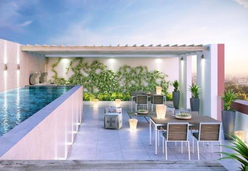 Paragon LUXE Modern Rooftop Pool — 4-Star Luxury Hotel in Cape Town, South Africa