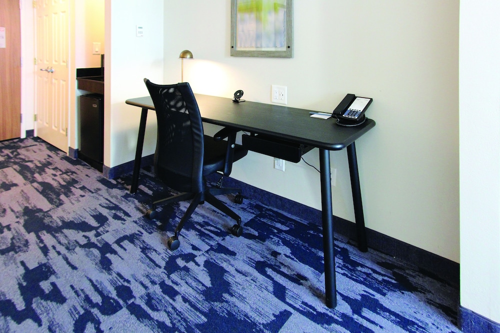 Fairfield by Marriott Inn & Suites Charleston Airport Convention Center - photo 19