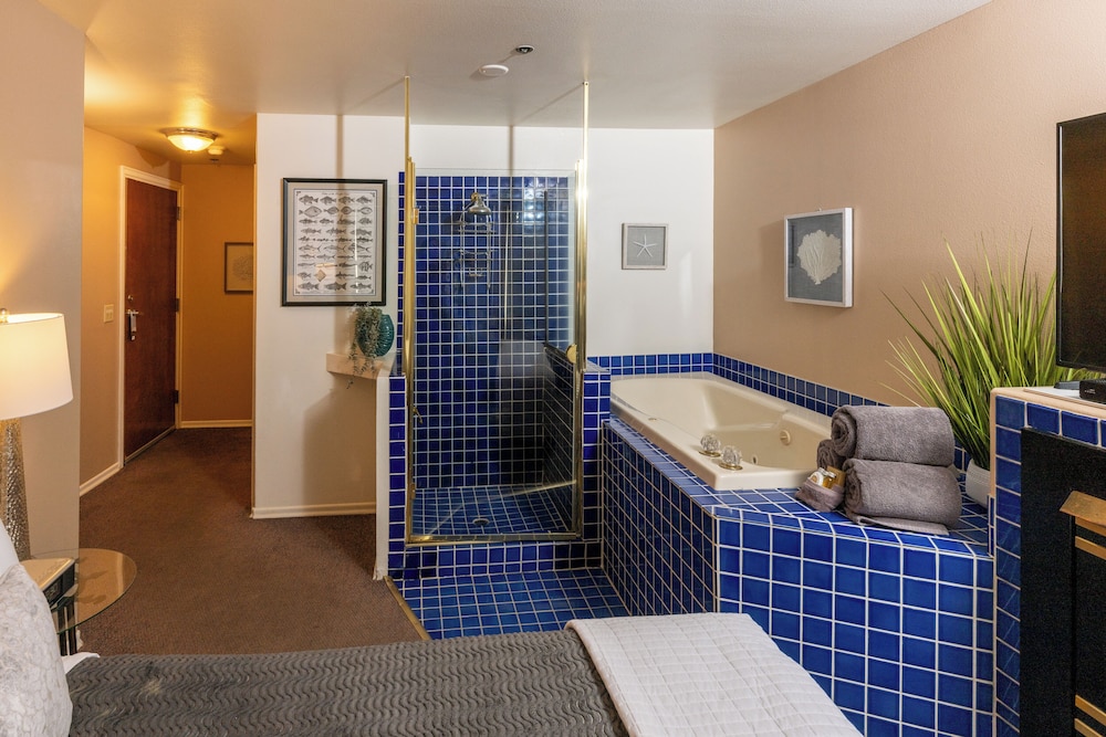 Seaside Oceanfront Inn - photo 154