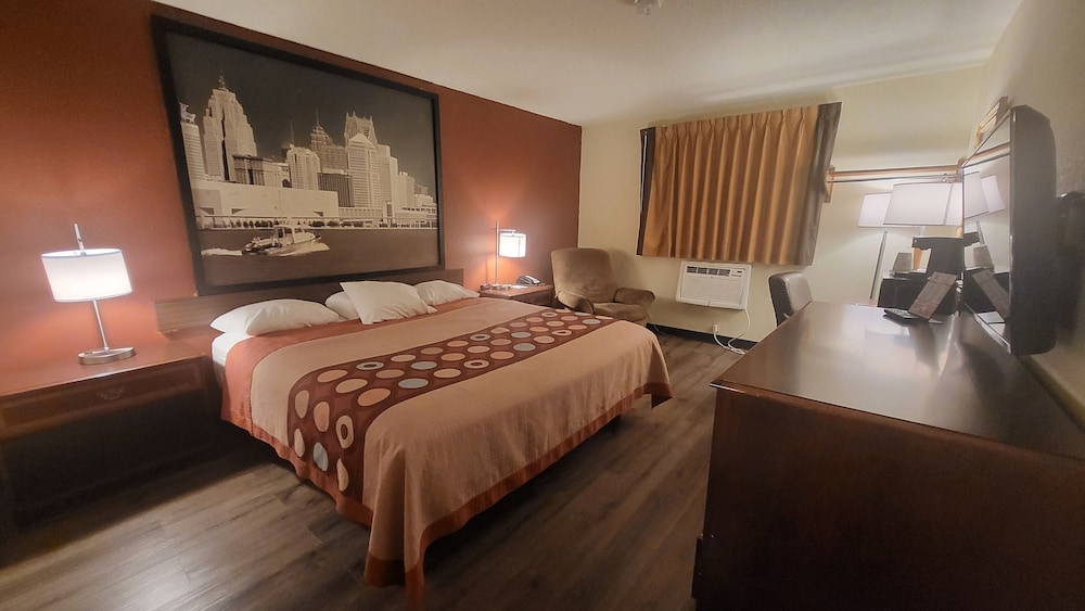Super 8 by Wyndham Canton Livonia Area - photo 9