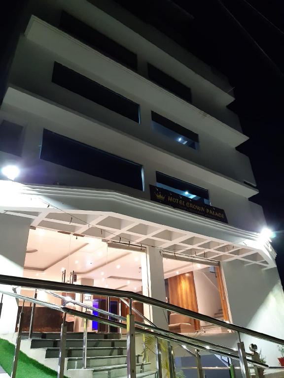 Hotel Crown Palace - last minute hotel in Patna