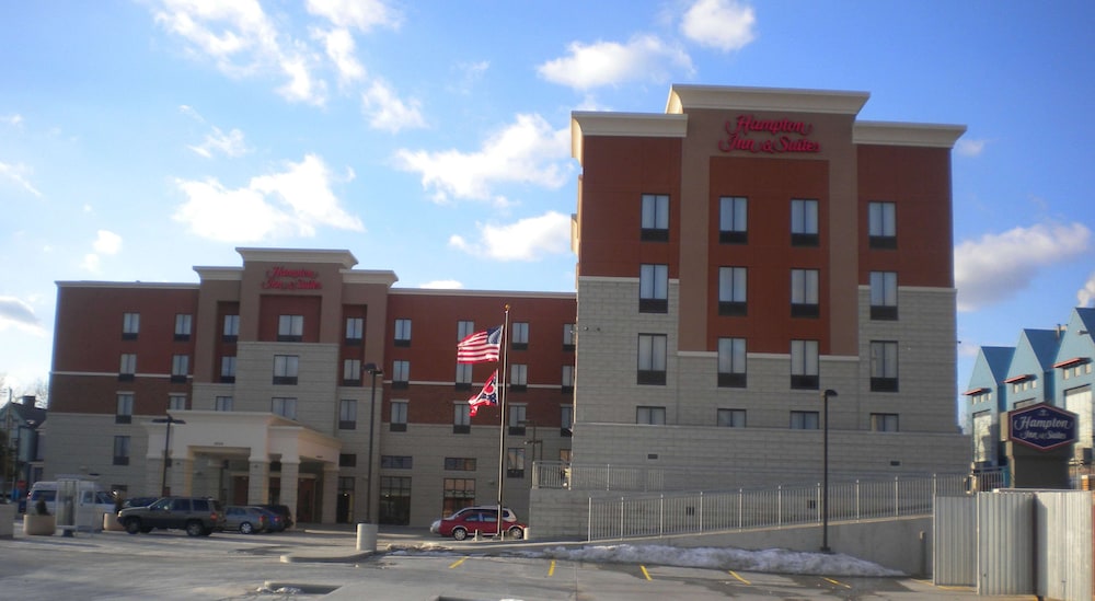 Hampton Inn & Suites Cincinnati Uptown University Area - photo 41
