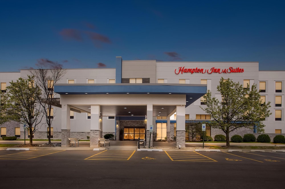 Hampton Inn & Suites Bolingbrook - photo 48