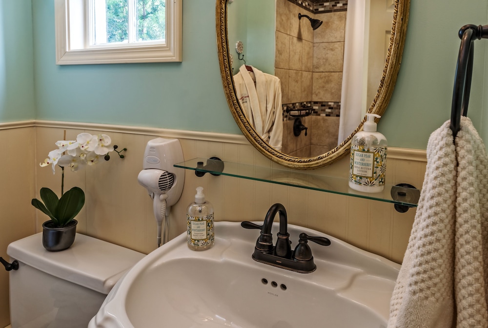 Silver Heart Inn and Cottages - photo 32