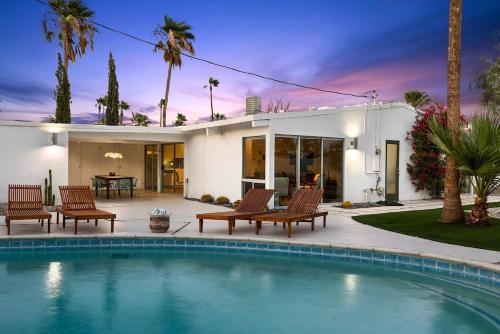 Martini Weekend - last minute hotel in Palm Springs