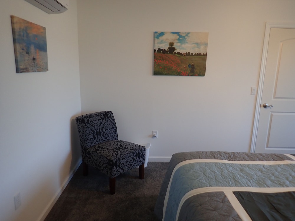 Pleasant Grove Inn - photo 10
