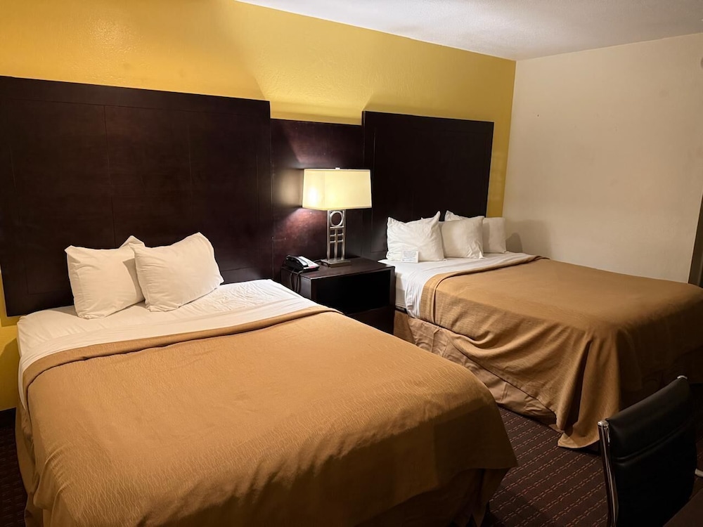 Hollister Inn - photo 10